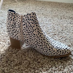 Jolimall boots new but without box